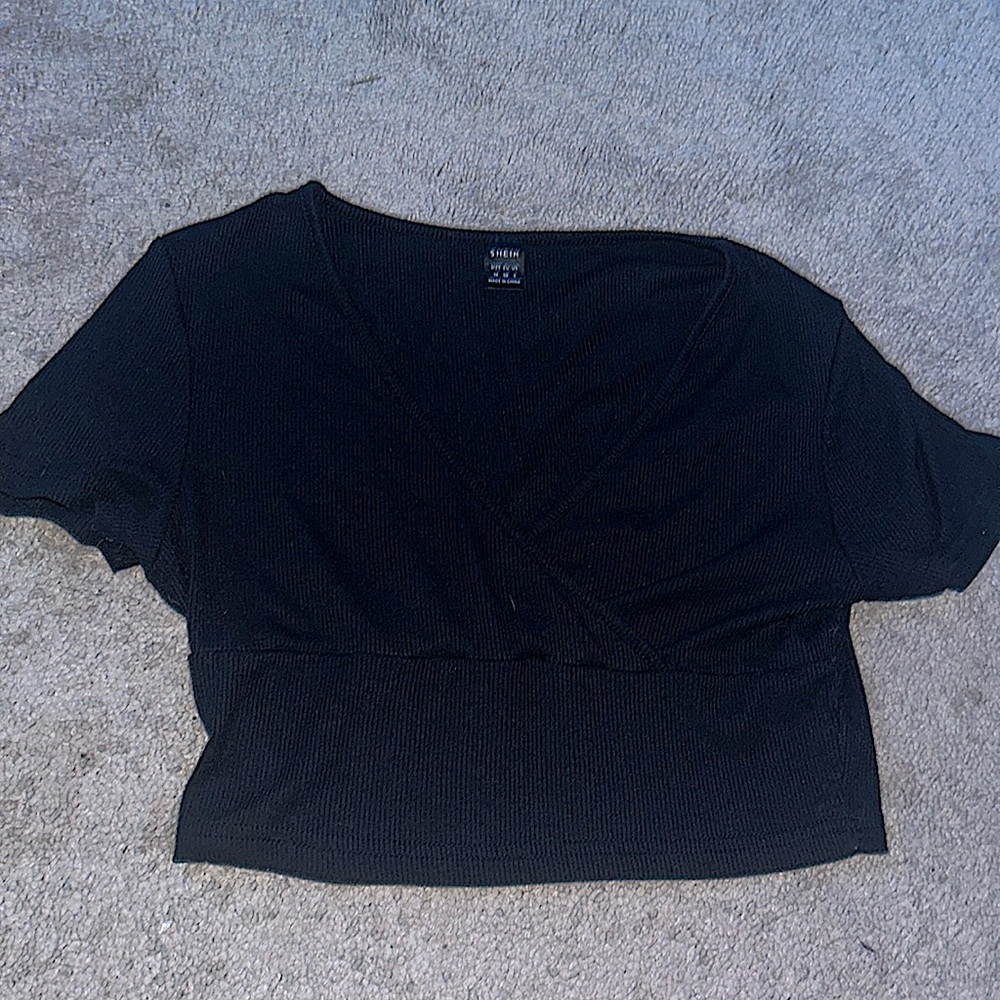 Black V-Neck from SHEIN Size M US-6